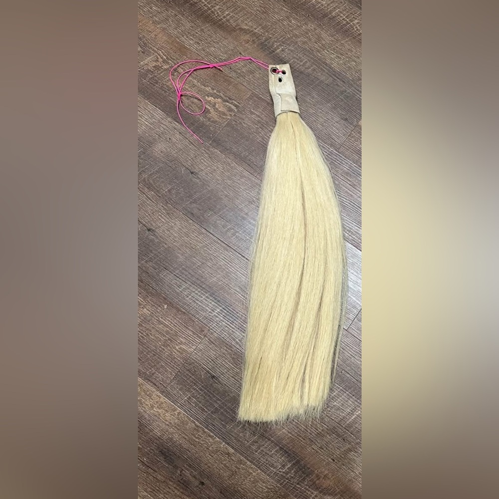 Horse Tack - 28” Palomino Real Horsehair Tail Extension